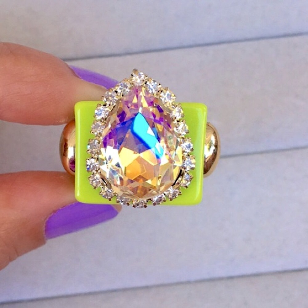 Champagne Topaz Aurora Borealis+Neon Green Gold Pear Crystal Halo Statement Ring